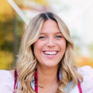 Meet your Posher, Claire